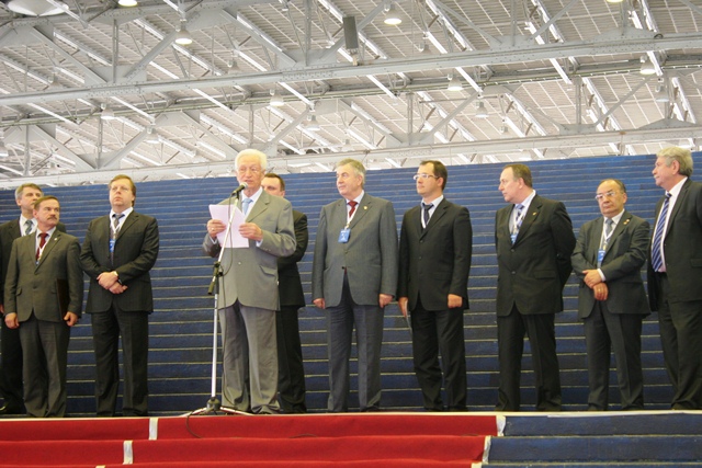 Открытие XII Международного салона «Двигатели-2012». 17 апреля 2012 г., ВВЦ, Москва.